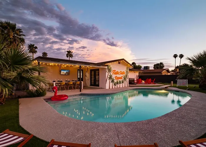 Gorgeous 4-bed With Golf, Pool, & Hot Tub! Phoenix